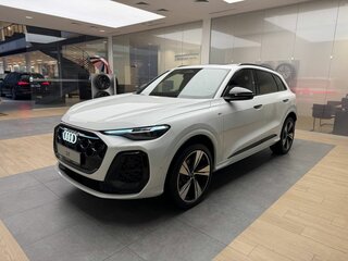 2026 Audi Q5 L III (GU), белый, 7490000 рублей, вид 1