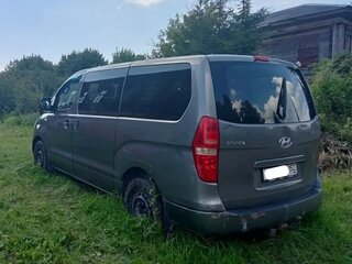 2010 Hyundai H-1 5-speed II, серый, 663000 рублей, вид 5