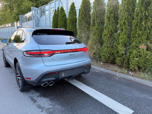 2023 Porsche Macan I Рестайлинг 2, серебристый, 7925000 рублей - вид 18