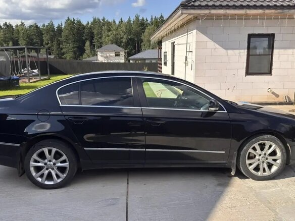2010 Volkswagen Passat B6, чёрный, 800000 рублей - вид 3
