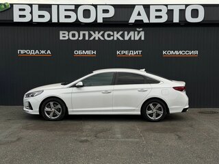 2017 Hyundai Sonata VII (LF) Рестайлинг, белый, 1650000 рублей, вид 4