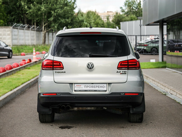 2016 Volkswagen Tiguan I Рестайлинг, серебристый - вид 6