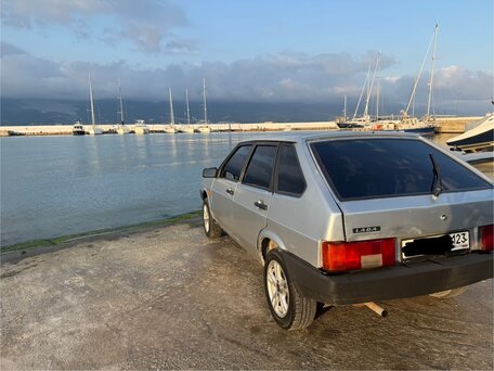 2003 Lada (ВАЗ) 21093i, серебристый, 130000 рублей, вид 5