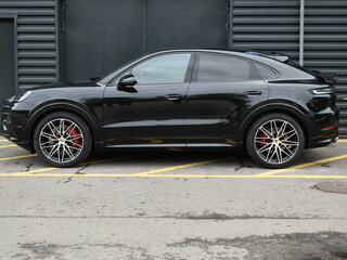 2026 Porsche Cayenne GTS Coupé III Рестайлинг, чёрный, 25700000 рублей, вид 2