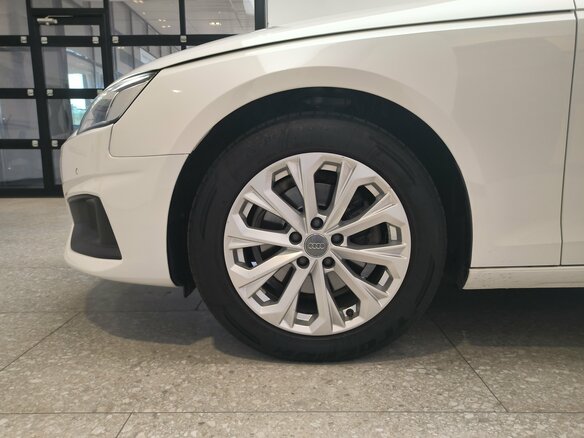 2020 Audi A4 35 TFSI V (B9) Рестайлинг, белый, 2650000 рублей - вид 8