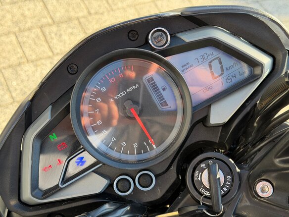 2020 Bajaj Pulsar NS 200, чёрный, 190000 рублей - вид 10