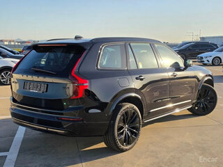 2026 Volvo XC90 B6 II Рестайлинг 2, чёрный, 10532097 рублей, вид 2