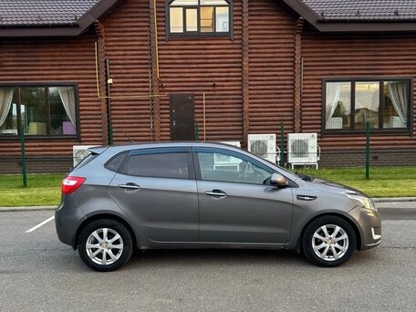 2013 Kia Rio 5-speed III, серый, 785000 рублей, вид 5