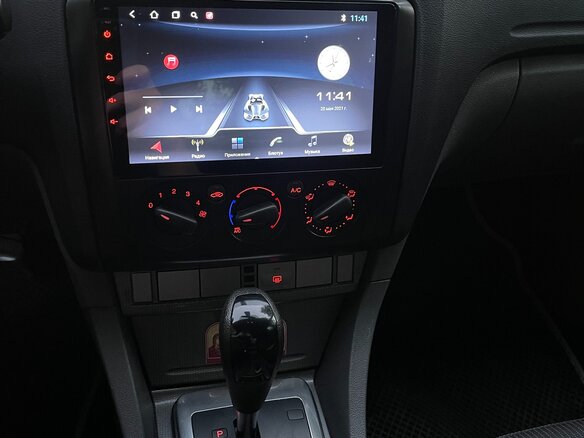 2011 Ford Focus II Рестайлинг, серебристый - вид 19