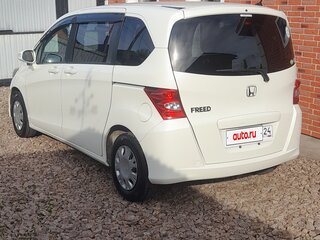 2010 Honda Freed I, белый, 950000 рублей, вид 5