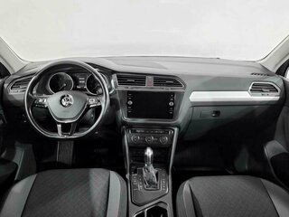 2018 Volkswagen Tiguan II, серебристый, 1765000 рублей, вид 5