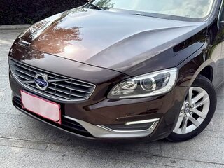 2018 Volvo S60 II Рестайлинг, коричневый, 1360000 рублей, вид 2