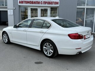 2013 BMW 5 серии 520i VI (F10/F11/F07), белый, 1465000 рублей, вид 5