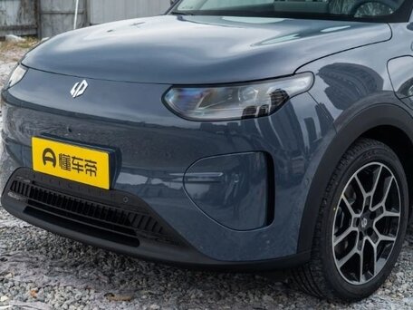 2026 Leapmotor A10 53 kWh, синий, 2350000 рублей, вид 4