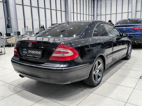 2004 Mercedes-Benz CLK-Класс 200 II (W209), чёрный, 450000 рублей, вид 5