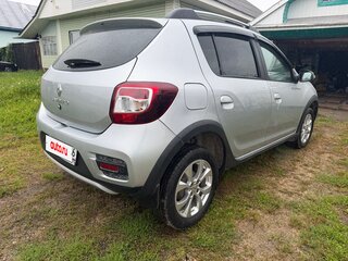 2020 Renault Sandero Stepway II Рестайлинг, серебристый, 1430000 рублей, вид 4