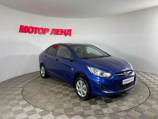 2013 Hyundai Solaris I, синий, 660000 рублей, вид 3