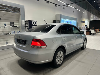 2014 Volkswagen Polo V, серебристый, 780000 рублей, вид 4