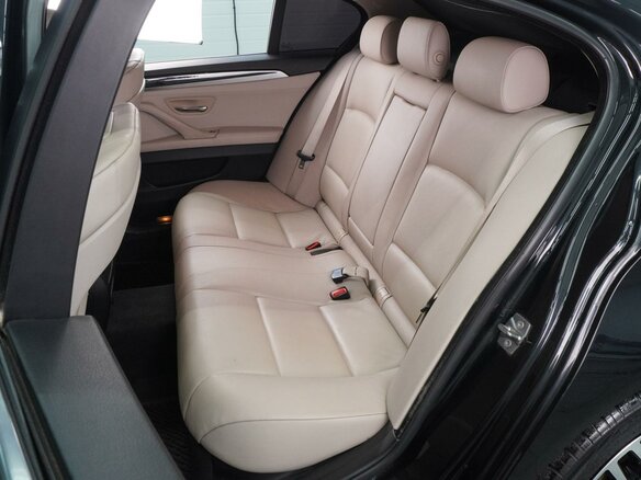 2010 BMW 5 серии 523i VI (F10/F11/F07), чёрный, 1849000 рублей - вид 8