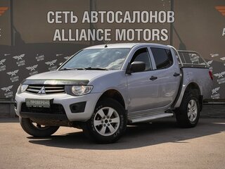 2010 Mitsubishi L200 IV, серебристый, 1200000 рублей, вид 3