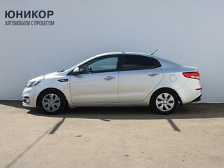 2016 Kia Rio III Рестайлинг, серебристый, 709000 рублей, вид 2