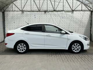 2016 Hyundai Solaris I Рестайлинг, белый, 1170000 рублей, вид 4