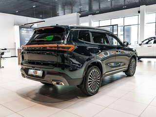 2026 Tenet T8, зелёный, 3593700 рублей, вид 4