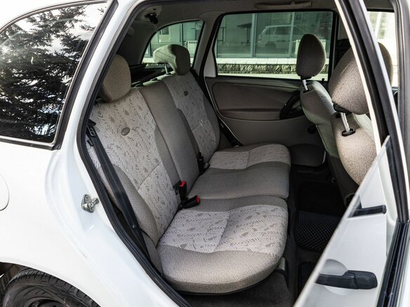 2011 Lada (ВАЗ) Kalina I, белый, 330000 рублей - вид 13
