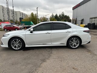 2022 Toyota Camry VIII (XV70) Рестайлинг, белый, 3300000 рублей, вид 5