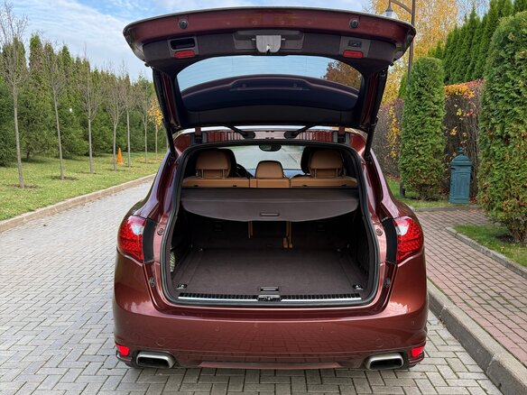 2012 Porsche Cayenne Diesel II (958), коричневый, 2450000 рублей - вид 8