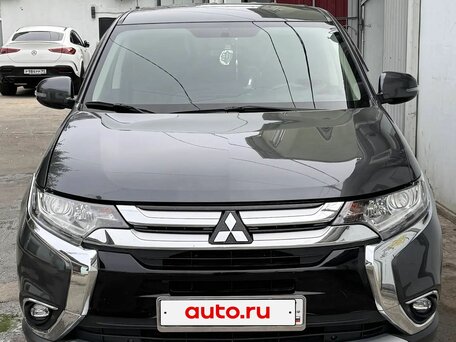 2016 Mitsubishi Outlander III Рестайлинг 2, серый, 1690000 рублей, вид 3