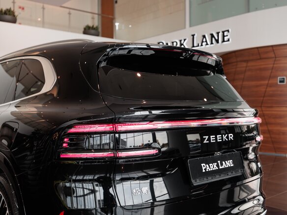 2026 Zeekr 8X 70 kWh, чёрный - вид 9