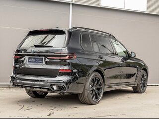 2026 BMW X7 40d I (G07) Рестайлинг, чёрный, 16000000 рублей, вид 2