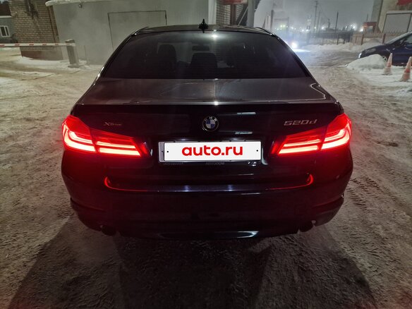 2019 BMW 5 серии 520d xDrive VII (G30/G31/G38), чёрный, 3250000 рублей - вид 18