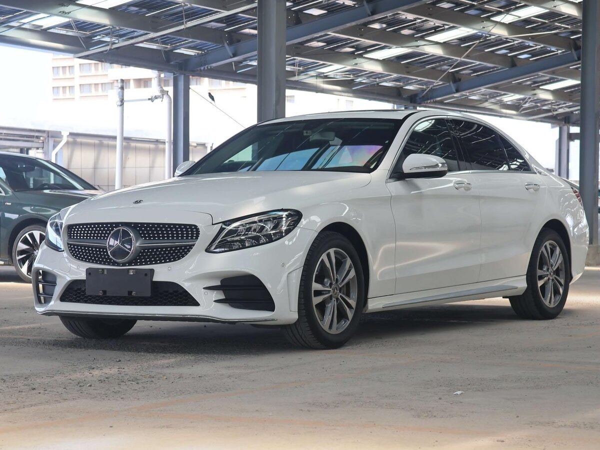 Открыть фотографии: Mercedes-Benz C-Класс IV (W205) Рестайлинг