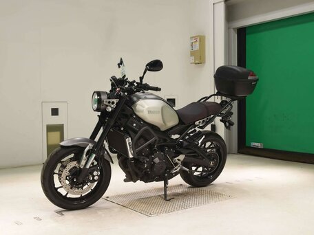 2016 Yamaha XSR900, серебристый, 777000 рублей, вид 4