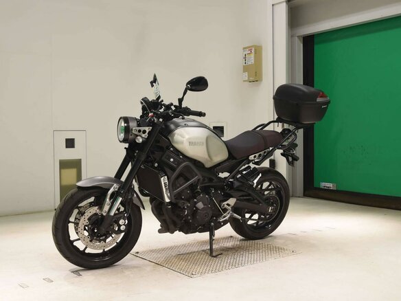 2016 Yamaha XSR900, серебристый, 777000 рублей - вид 3