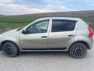 2010 Renault Sandero I, бежевый, 450000 рублей, вид 4