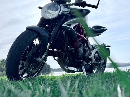 2015 MV Agusta Brutale 800, чёрный, 730000 рублей, вид 2