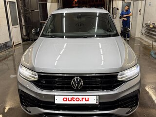 2021 Volkswagen Tiguan II Рестайлинг, серый, 3600000 рублей, вид 3