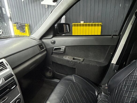 2008 Lada (ВАЗ) Priora I, чёрный, 310000 рублей - вид 12