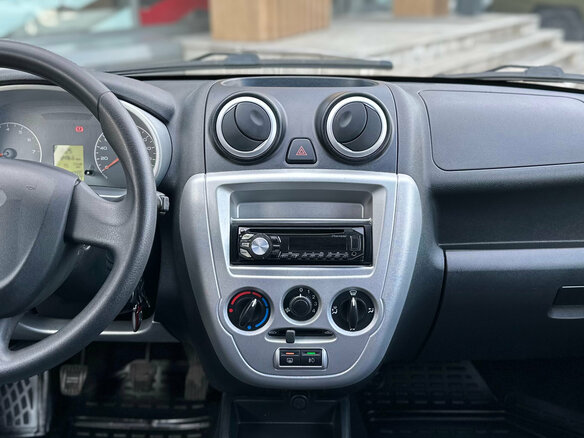 2014 Lada (ВАЗ) Granta I, серебристый - вид 14