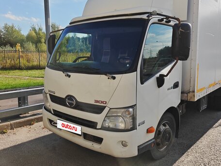 2015 Hino Series 300 (Dutro), белый, 2500000 рублей, вид 1