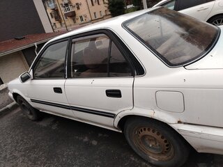 1991 Toyota Corolla VII (E100), белый, 170000 рублей, вид 2