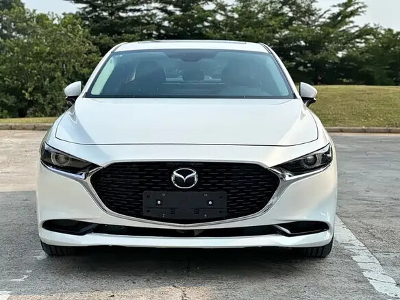 2023 Mazda 3 Axela IV (BP), белый - вид 1