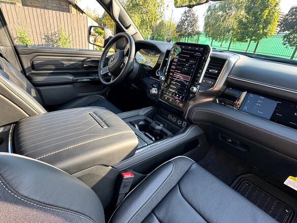 2026 Ram 1500 Crew Cab eTorque V Рестайлинг, чёрный, 16500000 рублей - вид 8