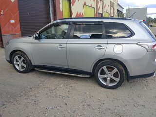 2013 Mitsubishi Outlander III, серебристый, 1300000 рублей, вид 4