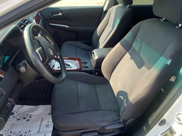 2013 Toyota Camry VII (XV50), белый - вид 11