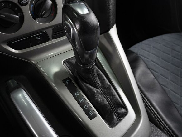 2012 Ford Focus III, чёрный - вид 12