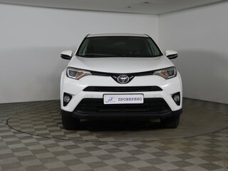 2017 Toyota RAV4 IV (XA40) Рестайлинг, белый, 1700000 рублей, вид 2